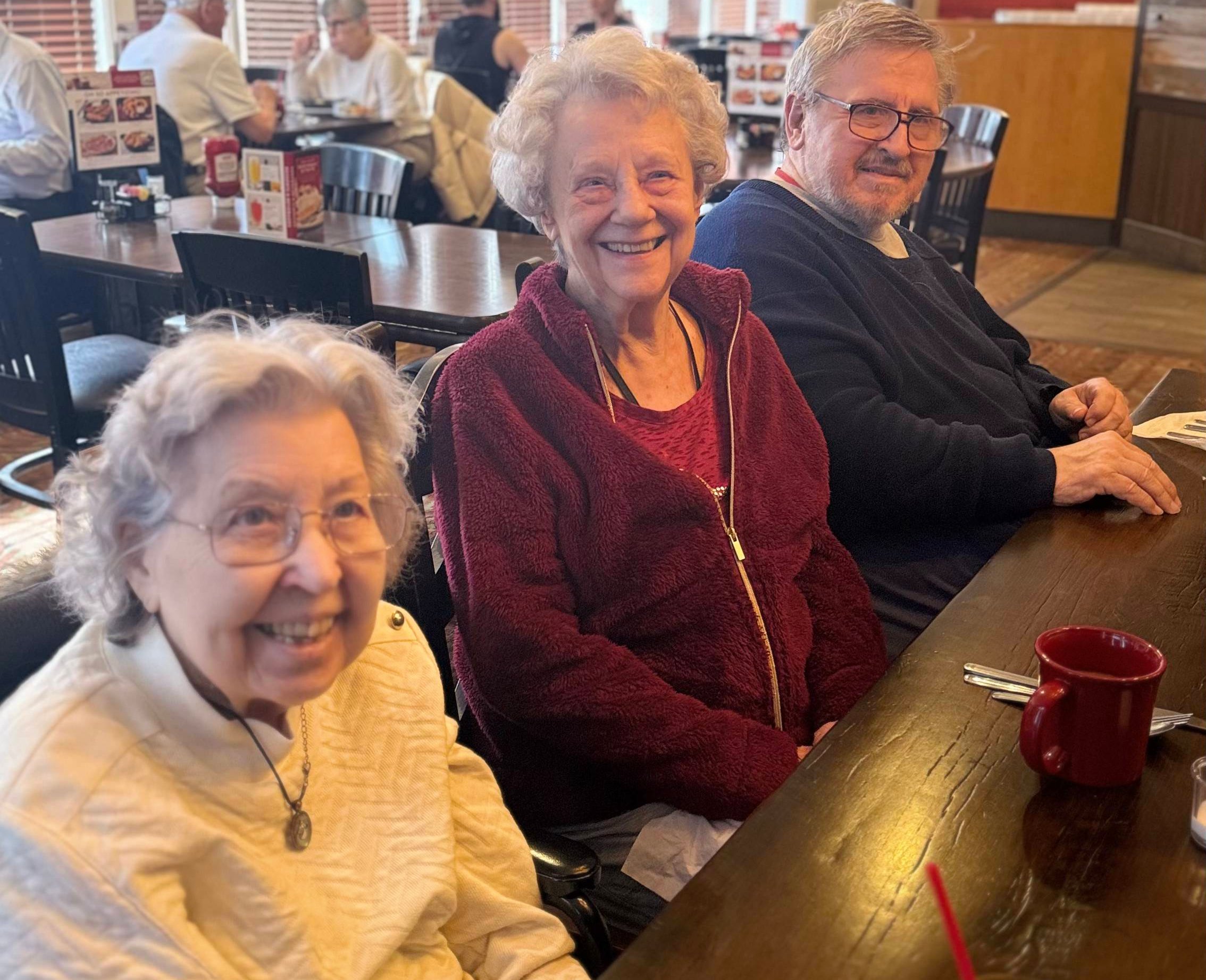 assisted living dining experience