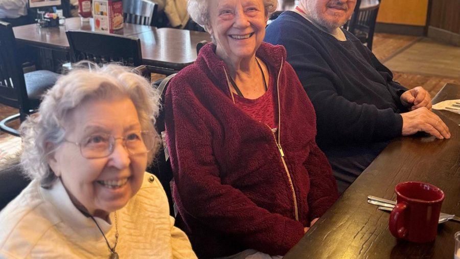 assisted living dining experience